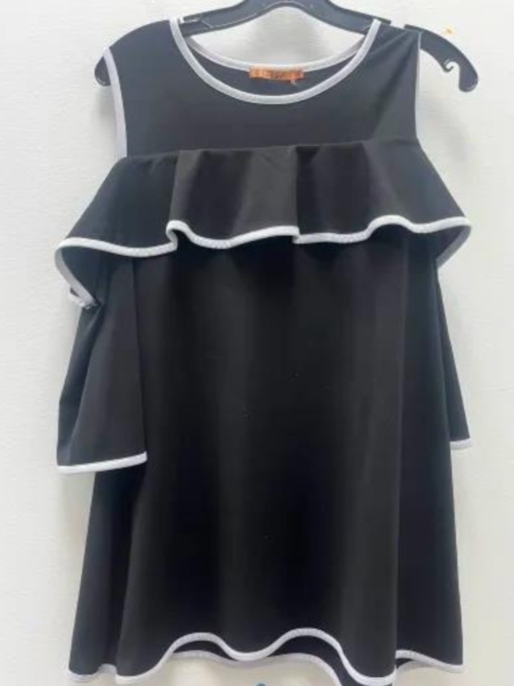 Belldini Black Cold Shoulder Ruffle Top White Trim Women's XL